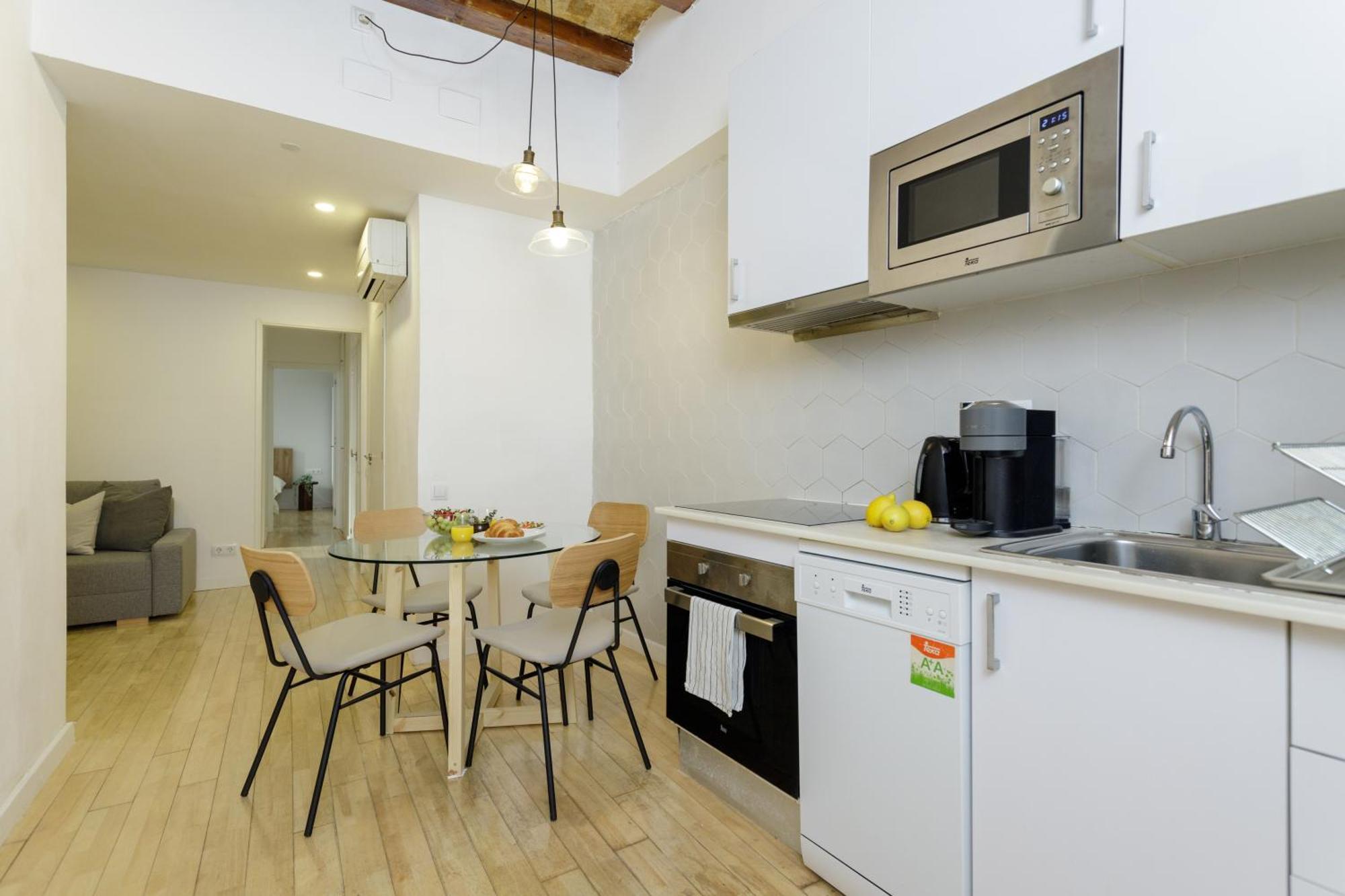 Comfy Stay Barcelona Cathedral Exterior photo